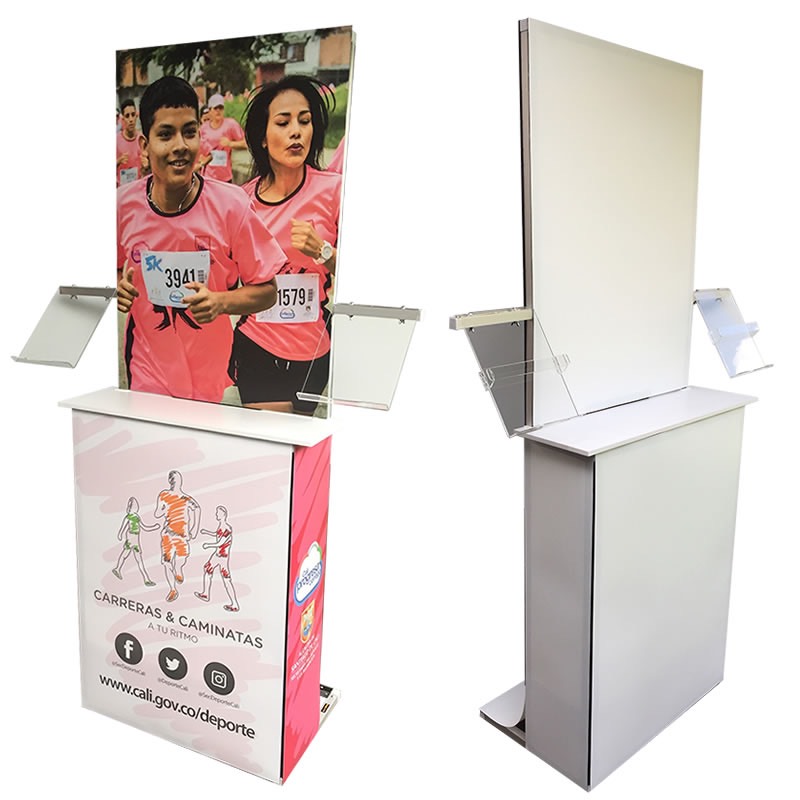 Stands, displays, demosets, mesas, counters, backings, Totems, vallas portátiles